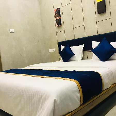 جاندي نجر Hotel Blue Berry المظهر الخارجي الصورة