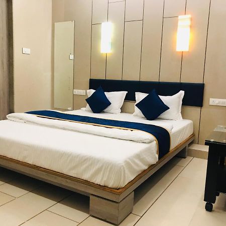 جاندي نجر Hotel Blue Berry المظهر الخارجي الصورة