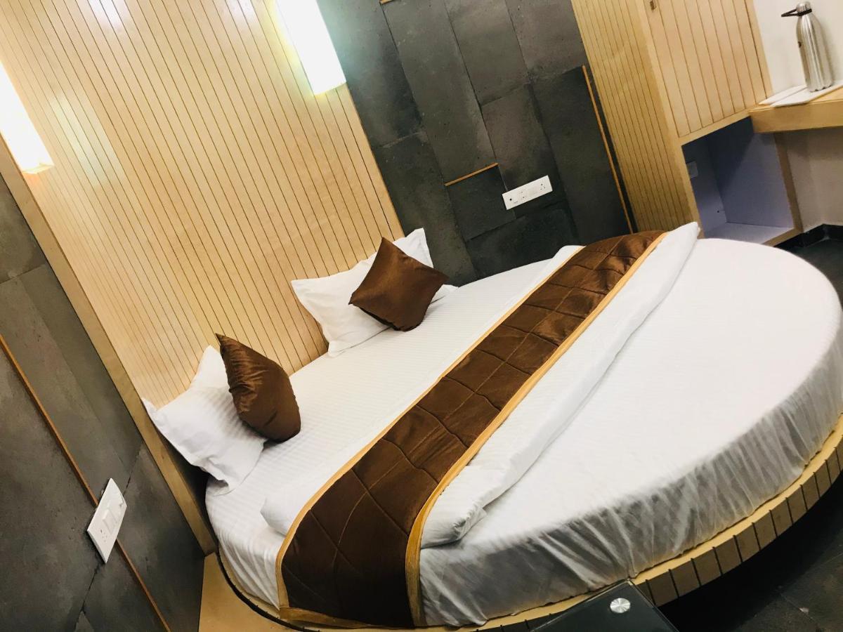 جاندي نجر Hotel Blue Berry المظهر الخارجي الصورة