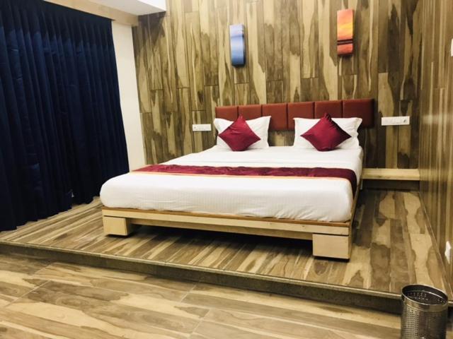 جاندي نجر Hotel Blue Berry المظهر الخارجي الصورة