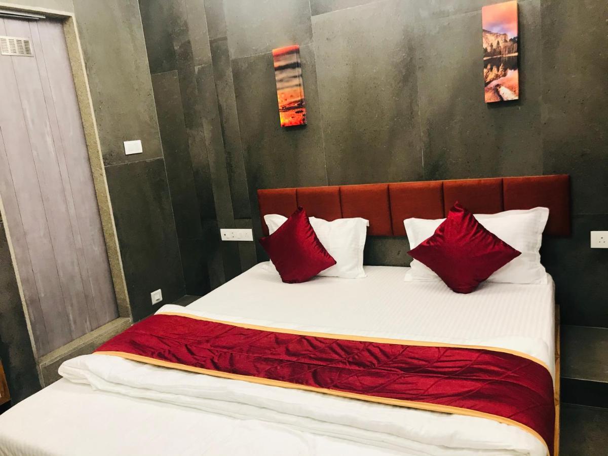 جاندي نجر Hotel Blue Berry المظهر الخارجي الصورة